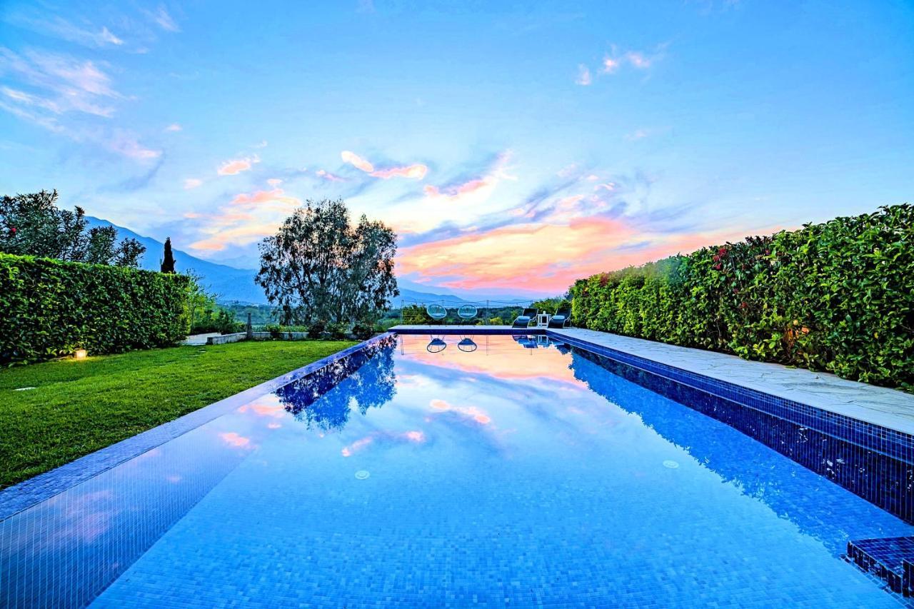 Villa Cretan Mansion With Heated Swimming Pool Georgioupoli Exterior foto