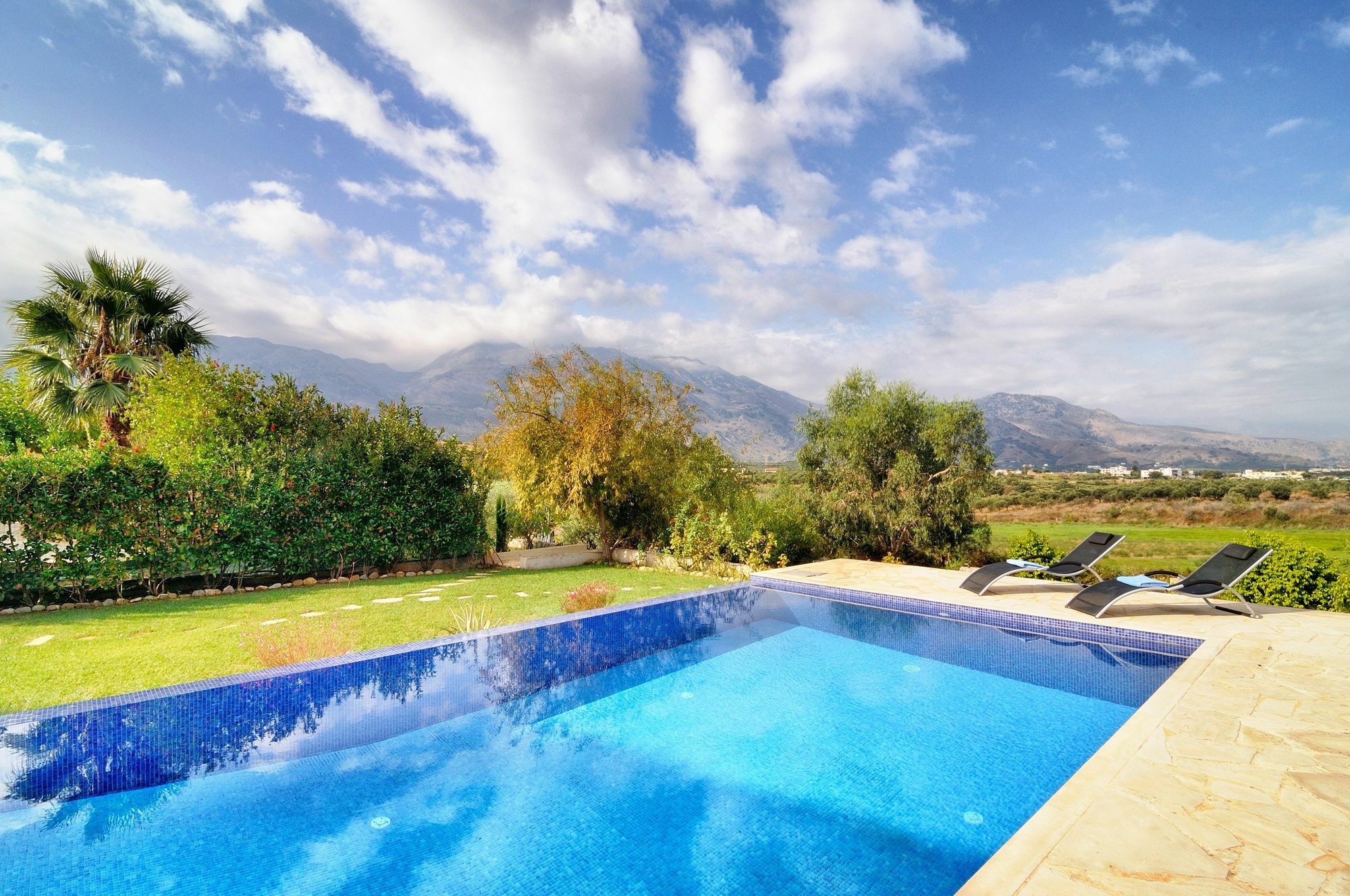 Villa Cretan Mansion With Heated Swimming Pool Georgioupoli Exterior foto